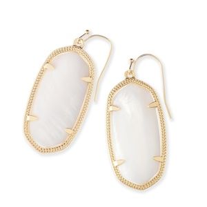 SOLD.  ******Kendra Scott Earrings
